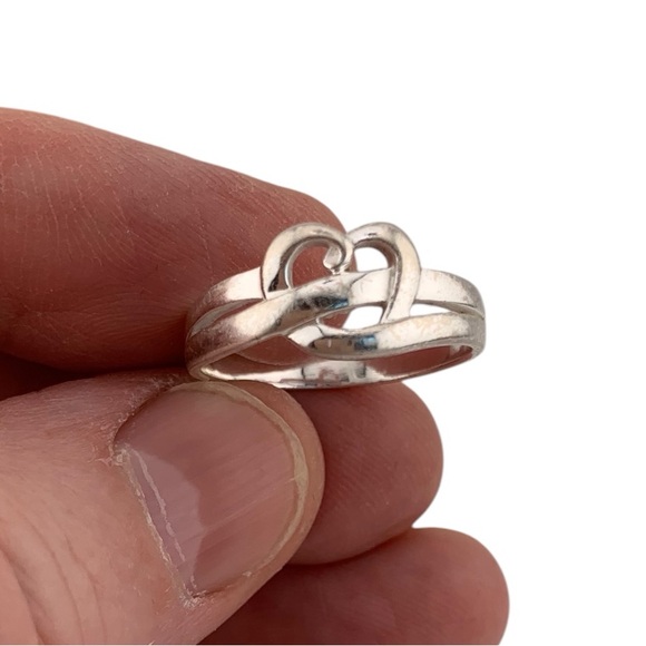 STERLING SILVER 925 LOVE KNOT HEART BAND RING SIZE 7.25 - Picture 2 of 10